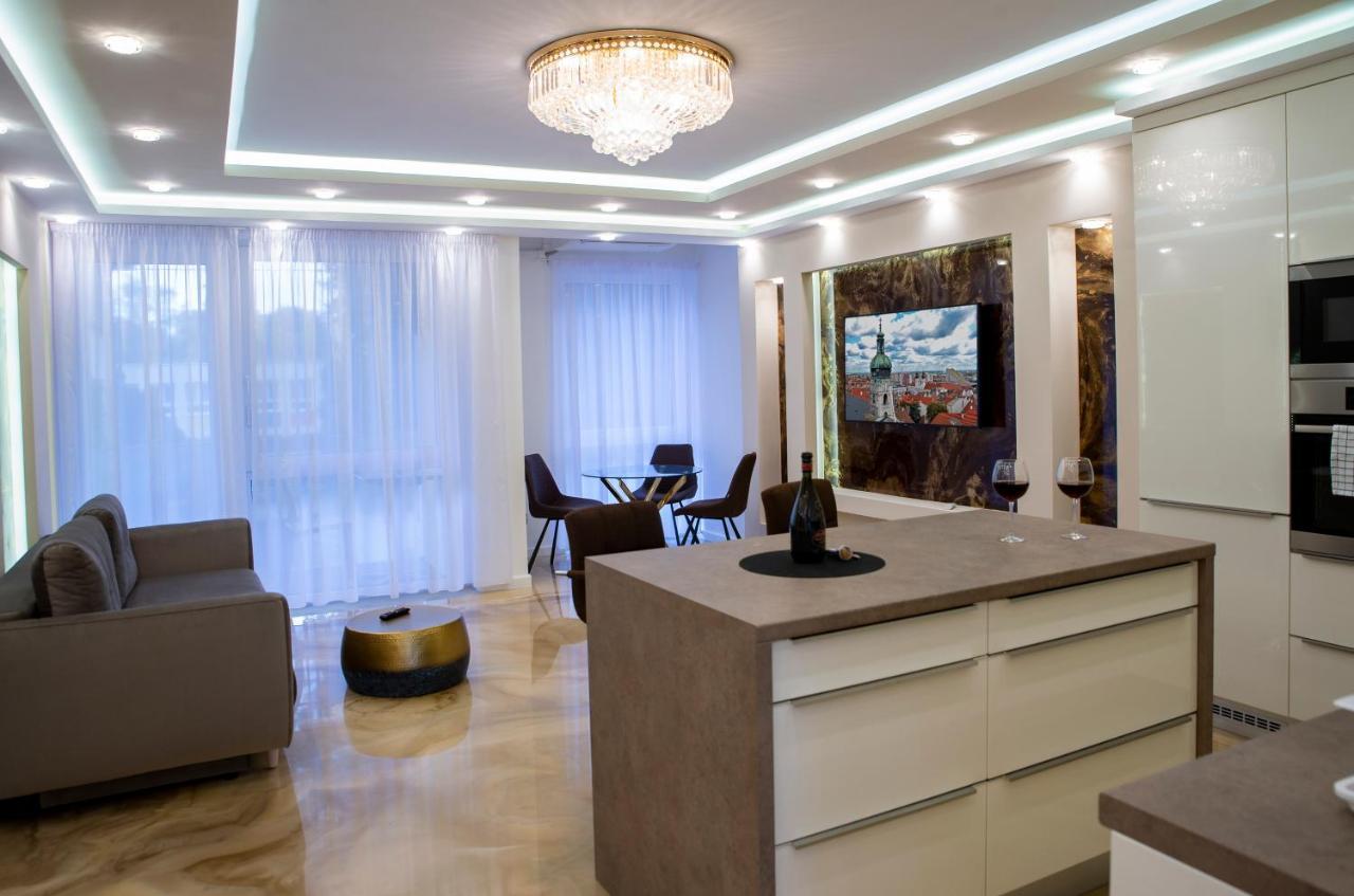 Dream Apartman 2 With Free Parking Дьёр Экстерьер фото