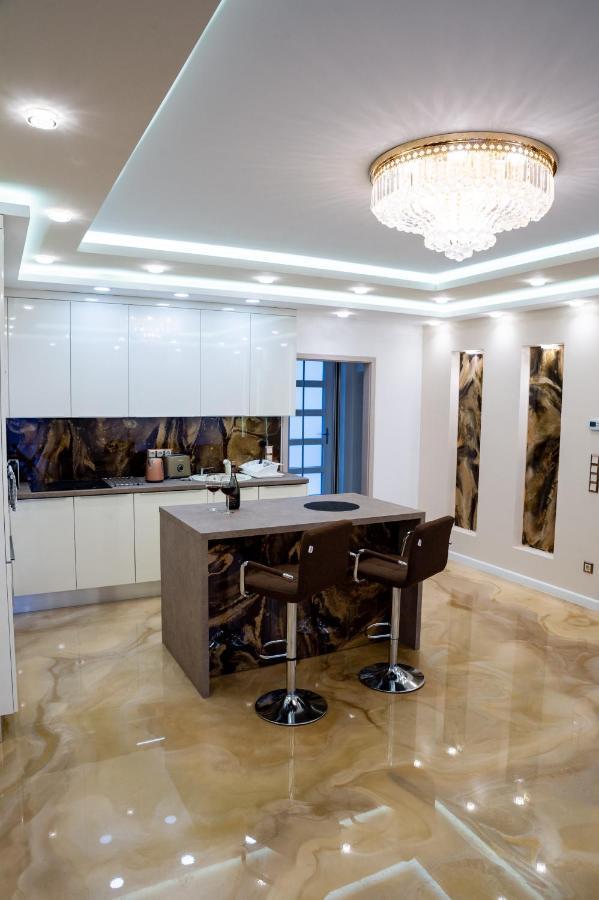 Dream Apartman 2 With Free Parking Дьёр Экстерьер фото